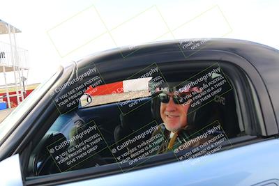 media/Mar-30-2025-Speed Ventures (Sun) [[39e6b1441d]]/Green/Grid/